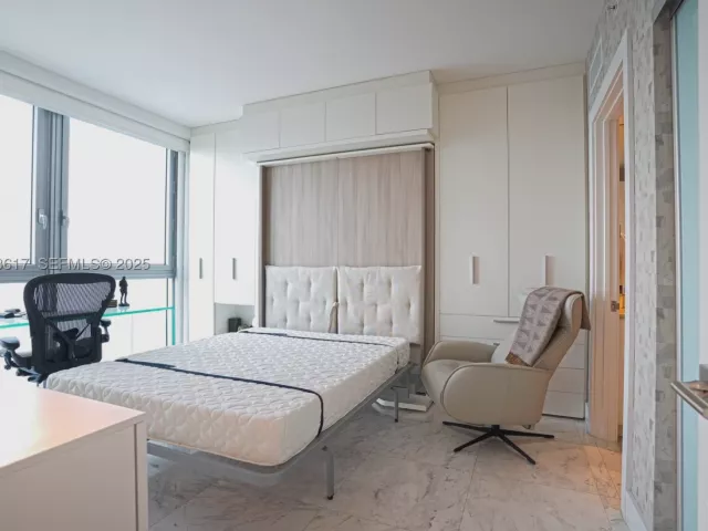 2-bedroom condo for sale in Miami - 1331 Brickell Bay Dr 1609 - MondialRealty