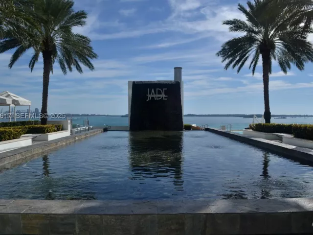 2-bedroom condo for sale in Miami - 1331 Brickell Bay Dr 1609 - MondialRealty