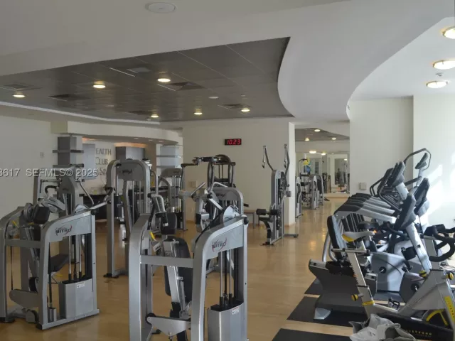 2-bedroom condo for sale in Miami - 1331 Brickell Bay Dr 1609 - MondialRealty