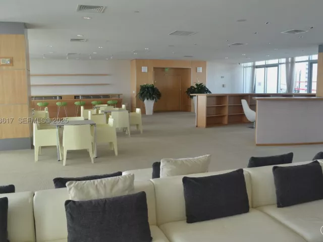 2-bedroom condo for sale in Miami - 1331 Brickell Bay Dr 1609 - MondialRealty
