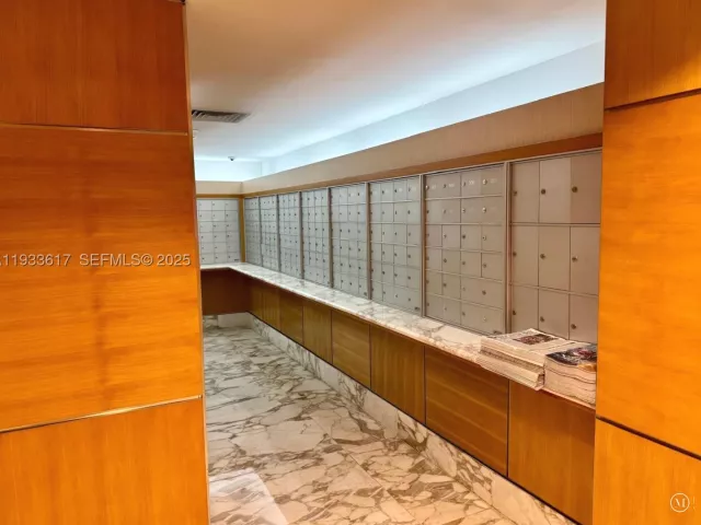 2-bedroom condo for sale in Miami - 1331 Brickell Bay Dr 1609 - MondialRealty