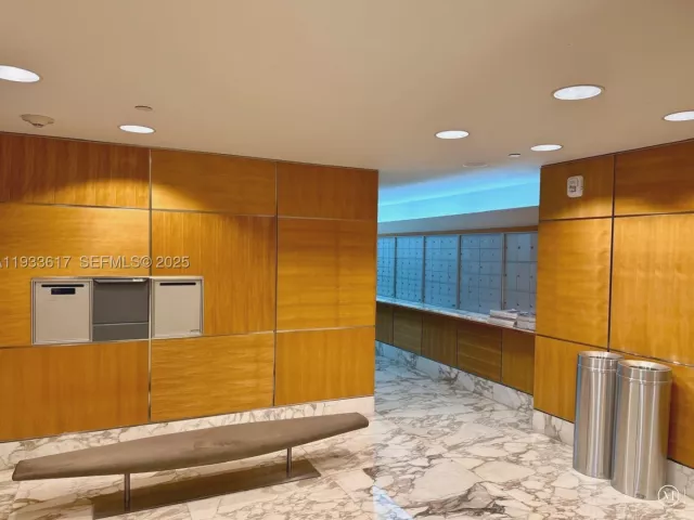 2-bedroom condo for sale in Miami - 1331 Brickell Bay Dr 1609 - MondialRealty