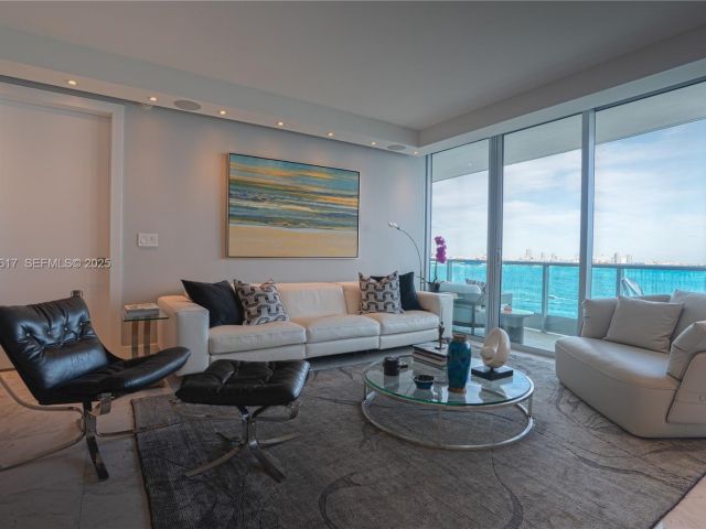 Apartment for sale  Unit #1609 - photo 6926713