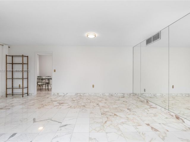 2-bedroom condo for rent in Hollywood - 2751 S Ocean Dr 208S - MondialRealty