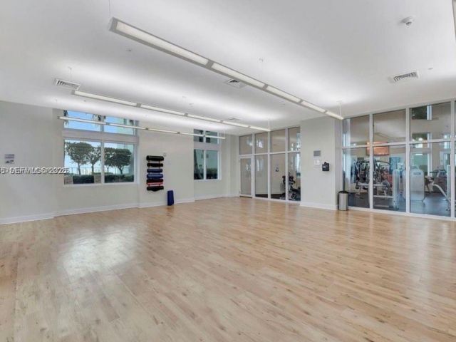 condo for sale in Miami - 1900 N Bayshore Dr 3705 - MondialRealty