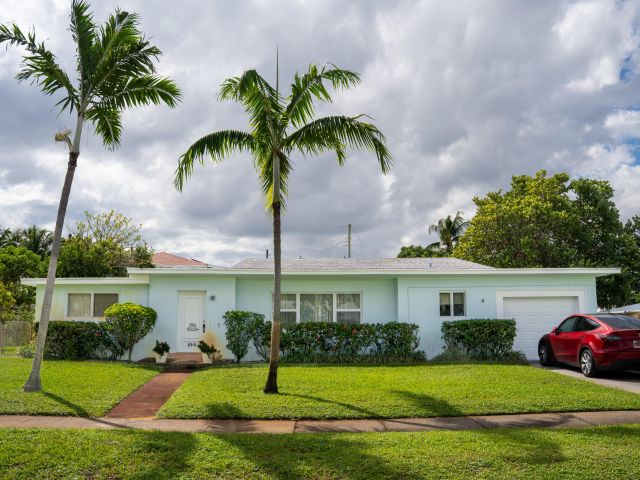 Home for sale at 258 Cortez Road - photo 6921324