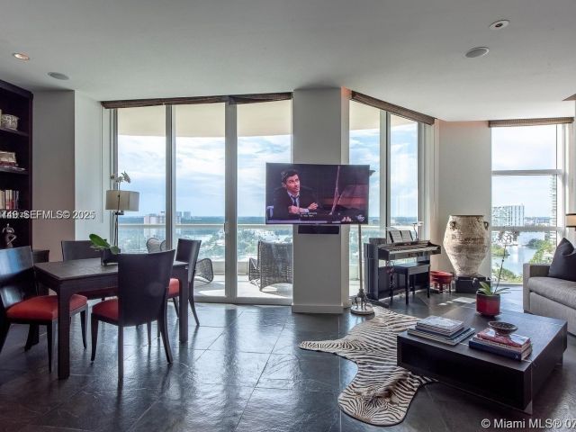 Apartment for sale  Unit #1503 - photo 6918493