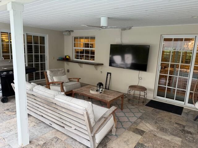 Home for sale at 899 Barcelona Drive - photo 6929394