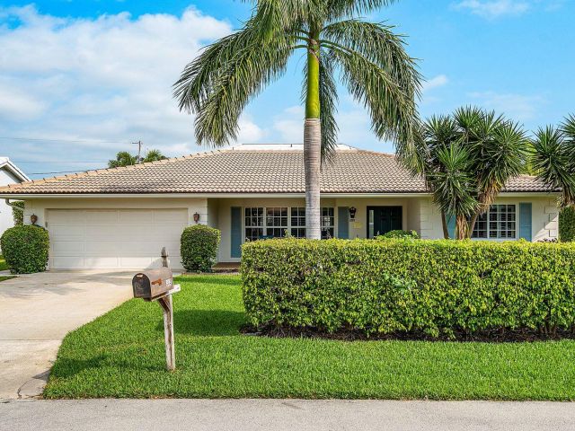 Home for sale at 899 Barcelona Drive - photo 6929398