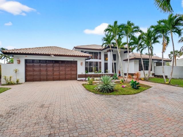 Home for sale at 1940 SW 7th Place - photo 6919884