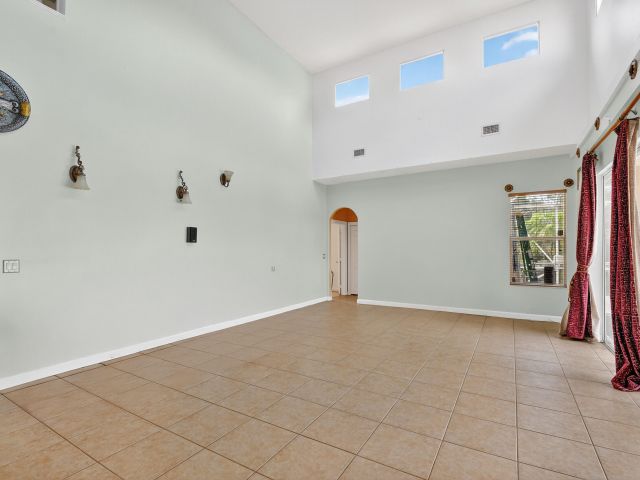Home for rent at 3769 Victoria Road - photo 6919480