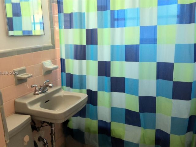 Home for rent at 3825 NW 168th Ter 0 - photo 7481229