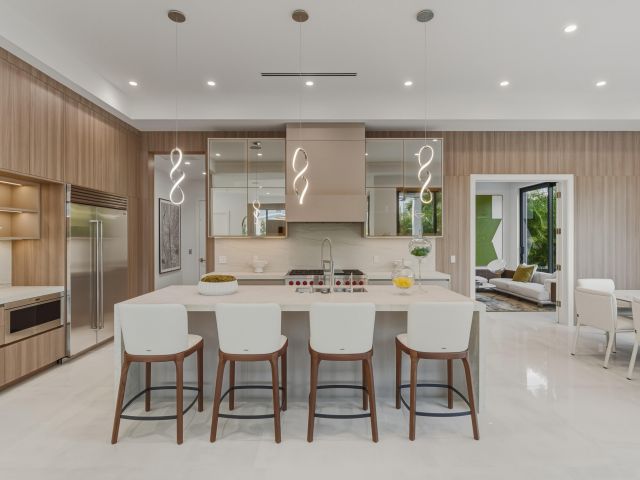 Home for sale at 1050 NE 3rd Avenue - photo 6919790