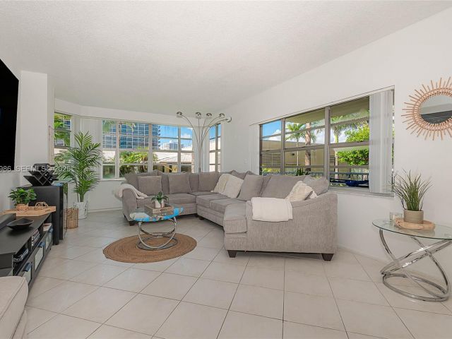 2-bedroom condo for sale in Hallandale Beach - 1965 S Ocean Dr MR - MondialRealty