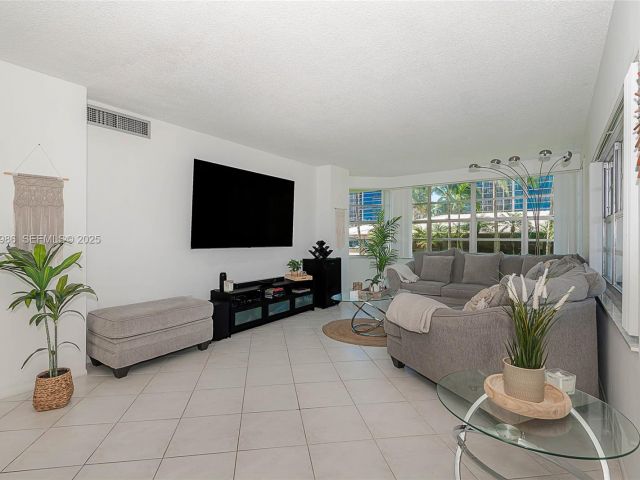 2-bedroom condo for sale in Hallandale Beach - 1965 S Ocean Dr MR - MondialRealty