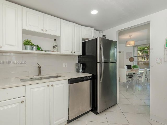 2-bedroom condo for sale in Hallandale Beach - 1965 S Ocean Dr MR - MondialRealty
