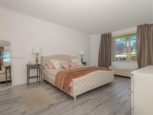 2-bedroom condo for sale in Hallandale Beach - 1965 S Ocean Dr MR - MondialRealty