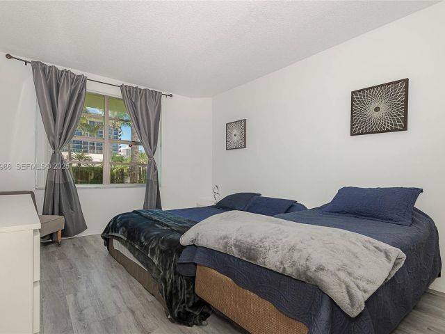 2-bedroom condo for sale in Hallandale Beach - 1965 S Ocean Dr MR - MondialRealty
