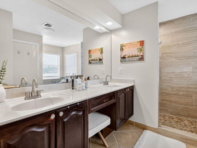 Home for sale at 4451 Lake Lucerne Circle - photo 6919766