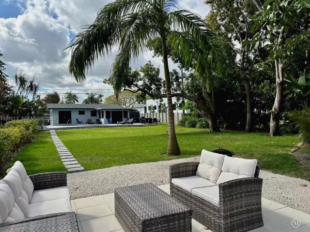 3-bedroom home for sale in Wilton Manors - 513 NW 30th St - MondialRealty