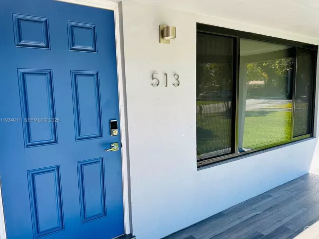 3-bedroom home for sale in Wilton Manors - 513 NW 30th St - MondialRealty