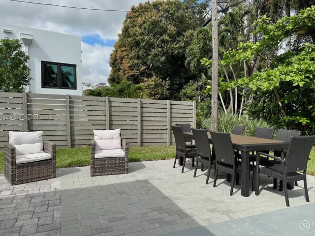 3-bedroom home for sale in Wilton Manors - 513 NW 30th St - MondialRealty