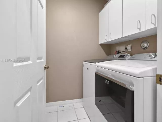 3-bedroom home for sale in Pembroke Pines - 1244 NW 171st Ave - MondialRealty