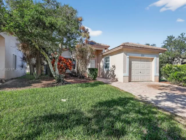 3-bedroom home for sale in Pembroke Pines - 1244 NW 171st Ave - MondialRealty