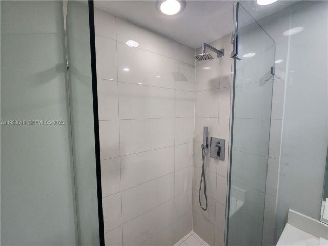 Apartment for sale  Unit #3502 - photo 6922136