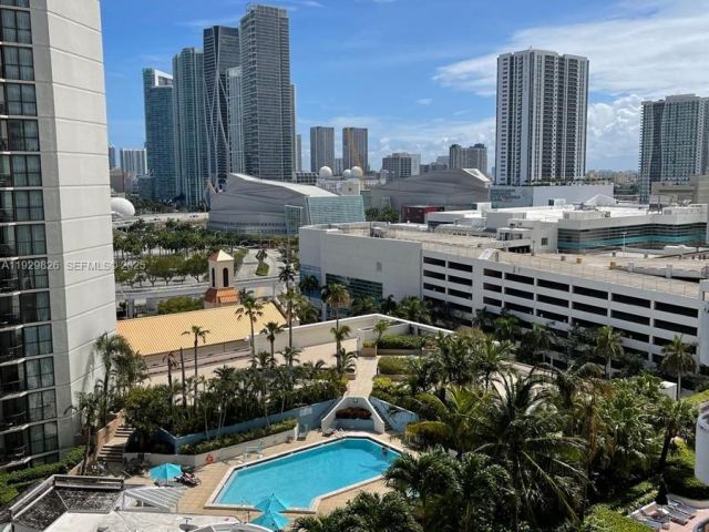 Apartment for rent  Unit #A-1842 - photo 7433789