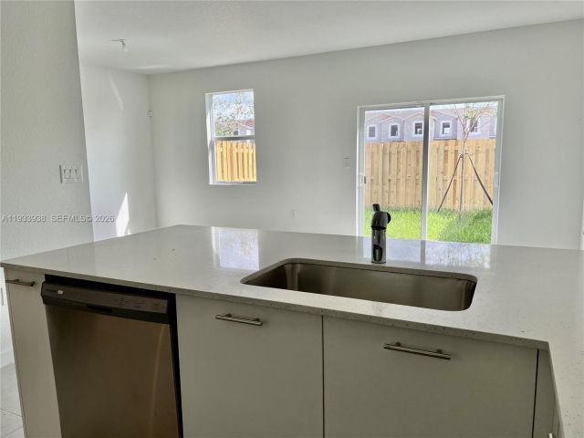 3-bedroom home for rent in Miami - 12713 NW 24th Ave - MondialRealty