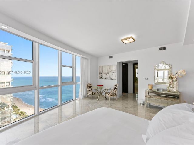 Apartment for sale  Unit #5001 - photo 6923350