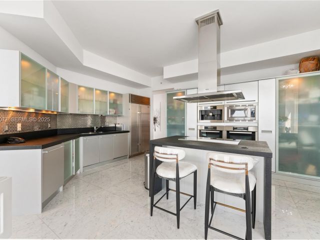 Apartment for sale  Unit #5001 - photo 6923359