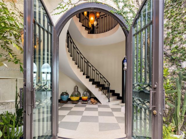 Home for sale at 10330 W Broadview Dr - photo 6922883