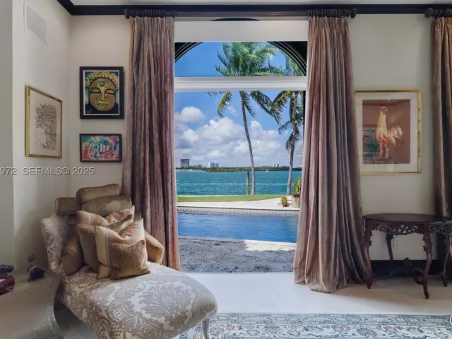 7-bedroom home for sale in Bay Harbor Islands - 10330 W Broadview Dr - MondialRealty