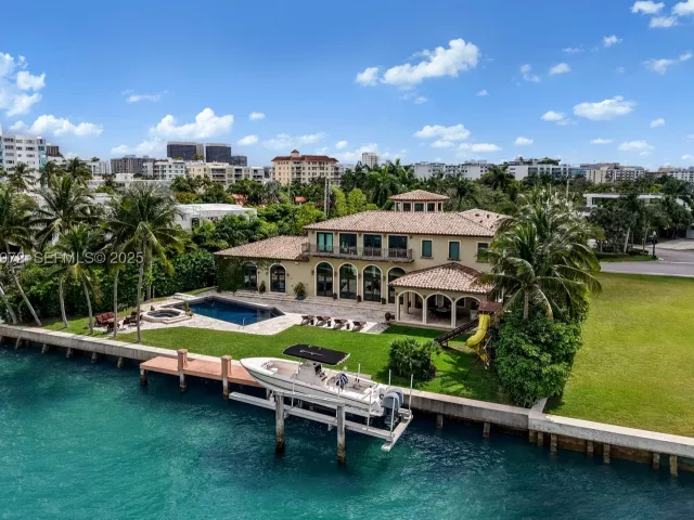 7-bedroom home for sale in Bay Harbor Islands - 10330 W Broadview Dr - MondialRealty