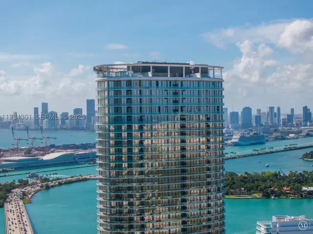 2-bedroom condo for sale in Miami Beach - 500 Alton Rd 1602 - MondialRealty