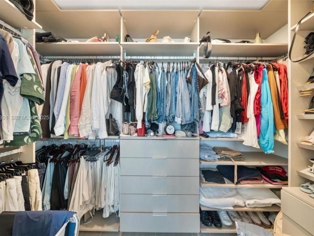 Apartment for sale  Unit #1602 - photo 6924249