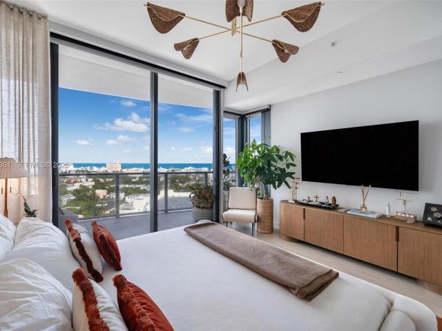 Apartment for sale  Unit #1602 - photo 6924251