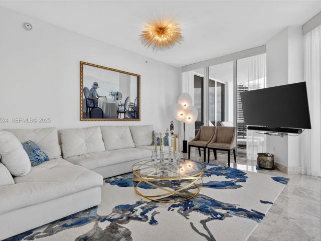 Apartment for sale  Unit #1403 - photo 6922735