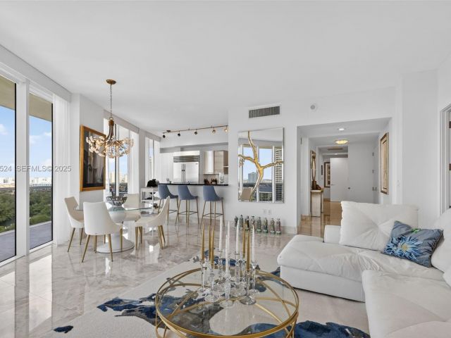 Apartment for sale  Unit #1403 - photo 6922736