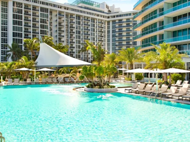 3-bedroom condo for sale in Bal Harbour - 10295 Collins Ave 803 - MondialRealty