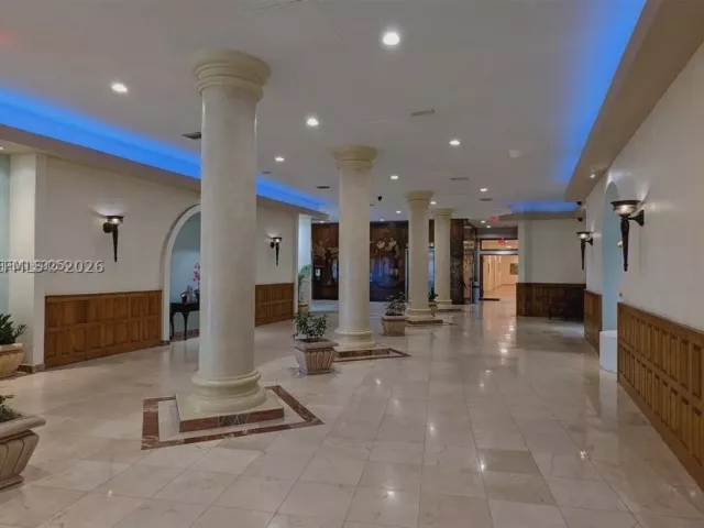 2-bedroom condo for sale in Hollywood - 3725 S Ocean Dr 508 (AVAILABLE) - MondialRealty