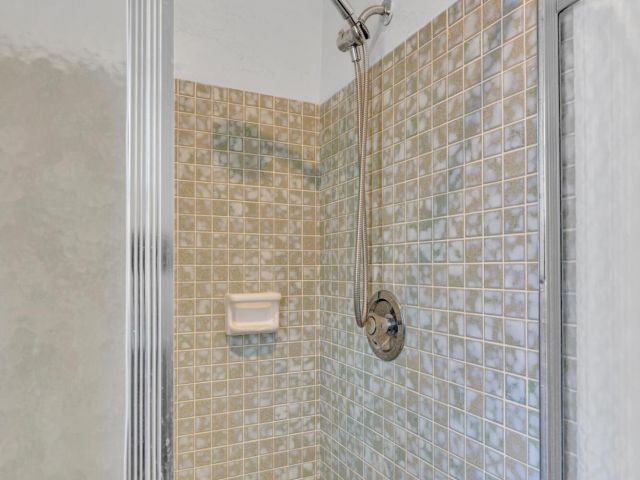 Home for rent at 313 NW 42nd Street - photo 6924007