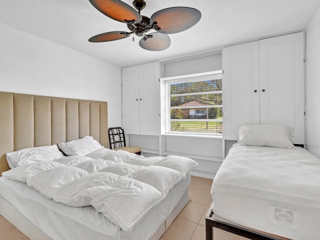 Home for rent at 313 NW 42nd Street - photo 6924014