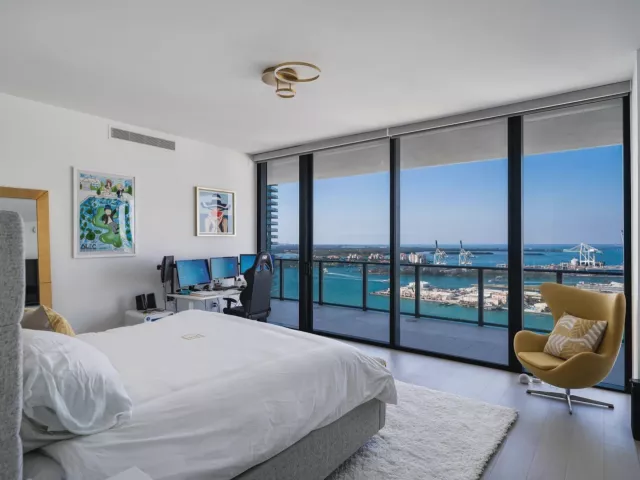 3-bedroom condo for rent in Miami Beach - 500 Alton 2702 - MondialRealty