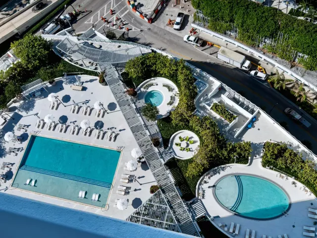 3-bedroom condo for rent in Miami Beach - 500 Alton 2702 - MondialRealty