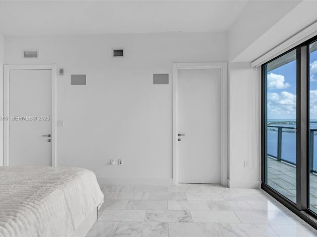 Apartment for sale  Unit #3702 - photo 6924407