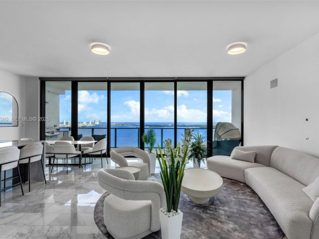 Apartment for sale  Unit #3702 - photo 6924416