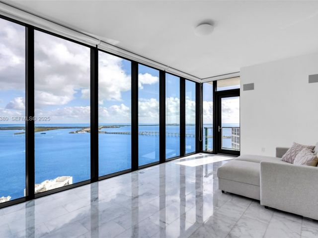 Apartment for sale  Unit #3702 - photo 6924421